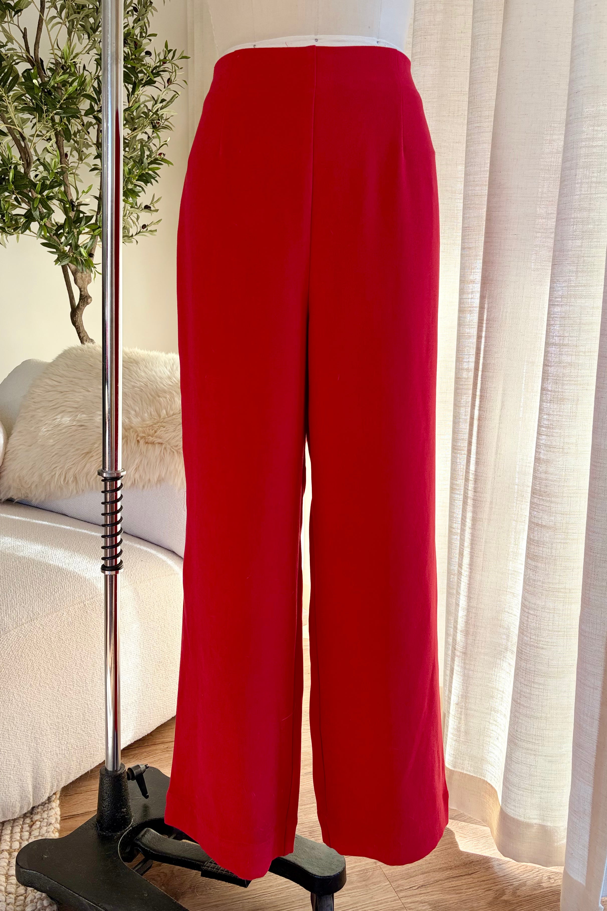 Here Comes Love Pants - Sample AU 12