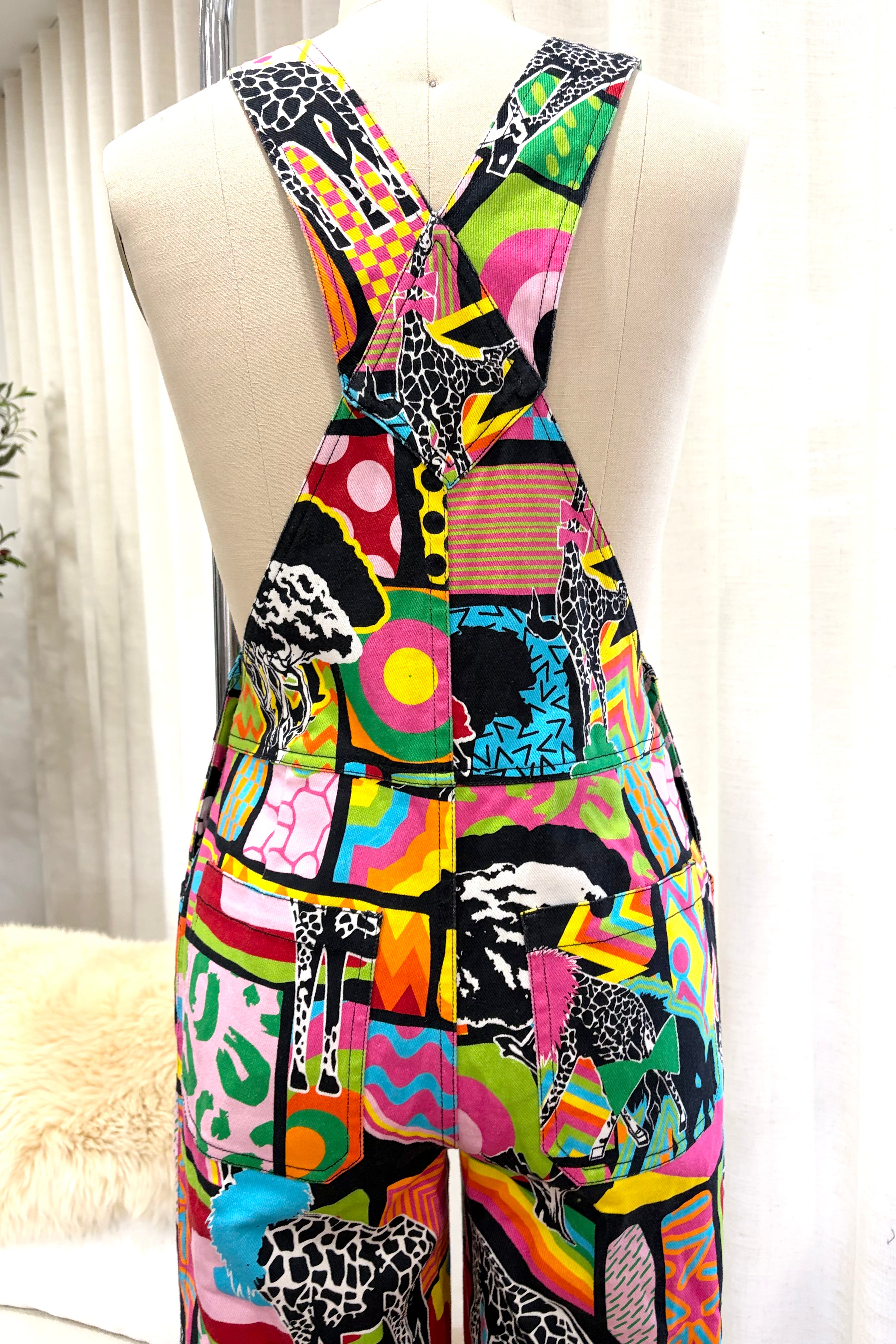Giraffe-Topia Overalls - Sample AU 8